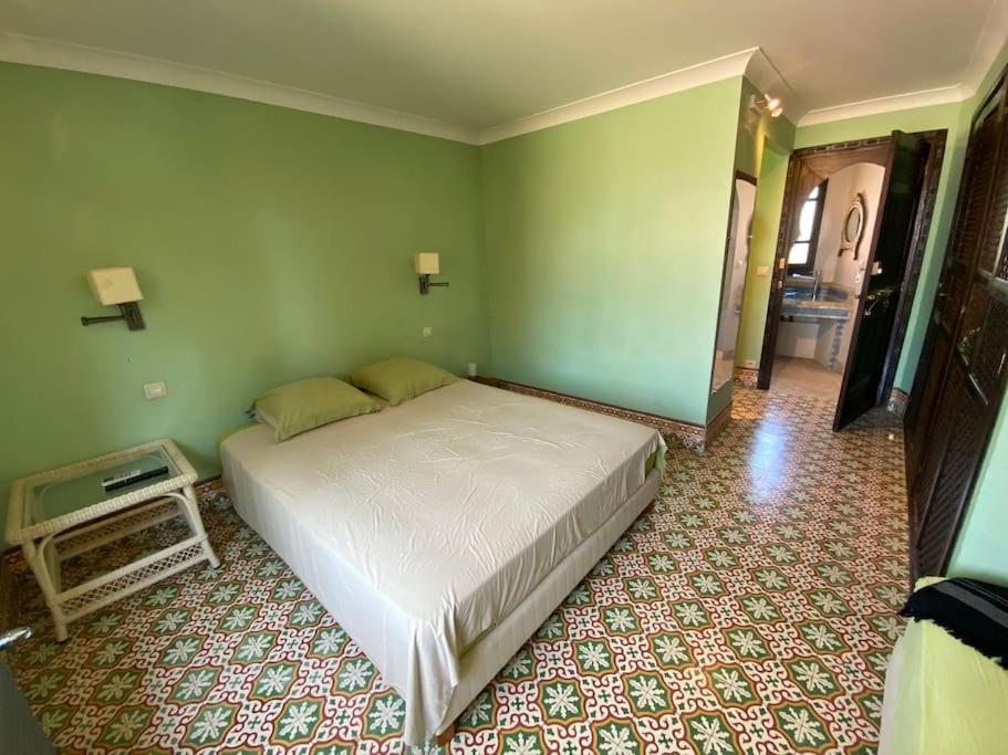 Chambre Emeraude, Riad 9 Couple Only Au Village Naturiste آجد المظهر الخارجي الصورة